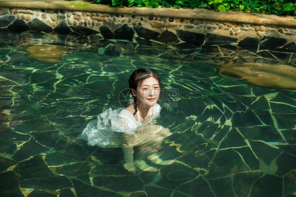 武汉夜市新发现:这家茶市让人流连忘返 武汉夜市新发现:这家茶市让人流连忘返